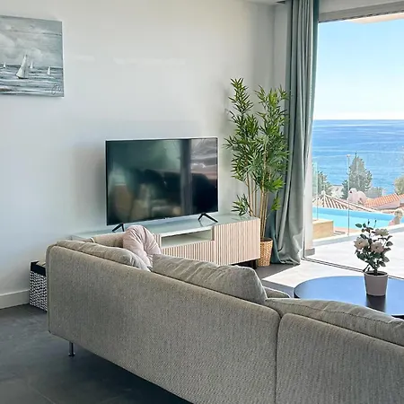 Holiday home 4 Bedroom Gorgeous In *