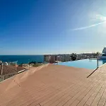 4 Bedroom Gorgeous In Fuengirola