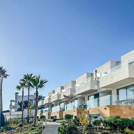 4 Bedroom Gorgeous In Fuengirola Tatil Evi Mijas