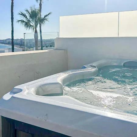 4 Bedroom Gorgeous In Fuengirola