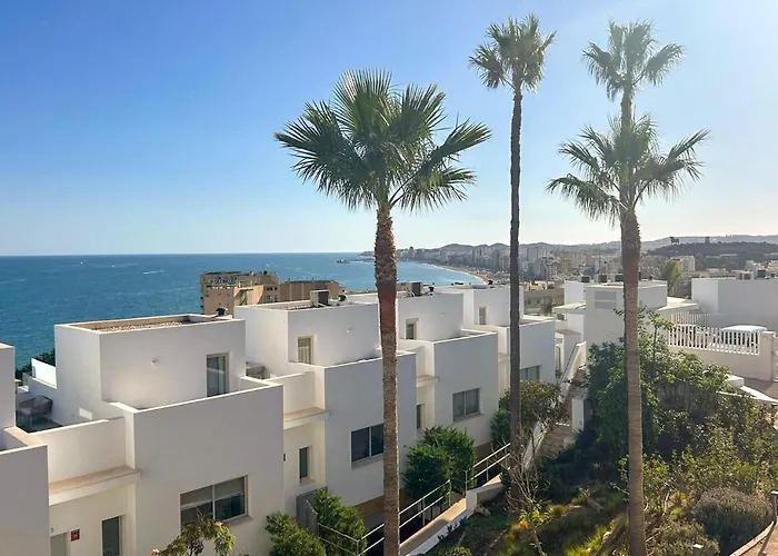 4 Bedroom Gorgeous In