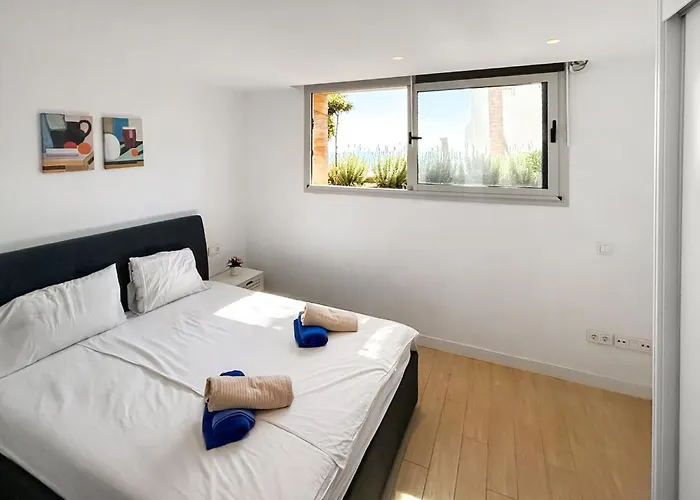 4 Bedroom Gorgeous In Дом отдыха *