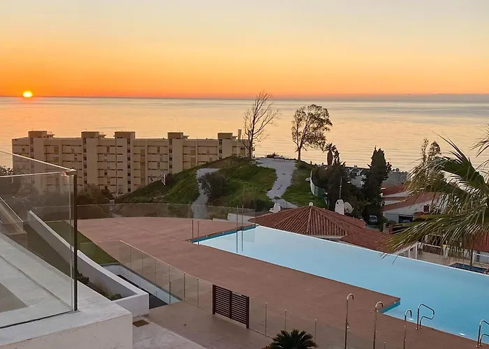 4 Bedroom Gorgeous In בית נופש *