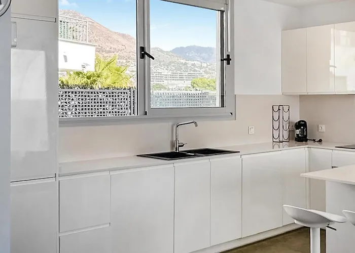 4 Bedroom Gorgeous In