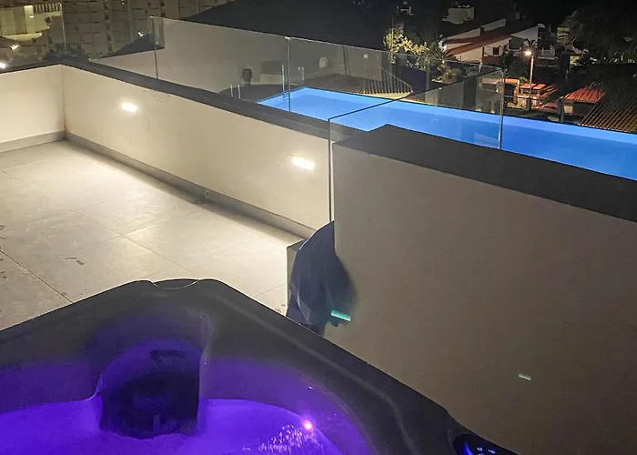 4 Bedroom Gorgeous In *