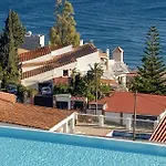 4 Bedroom Gorgeous In *